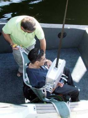 La barca attrezzata per i disabili 