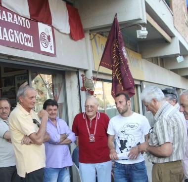<b>PREMIO. </b> Andrea Luci premiato ieri dai tifosi del club Mario Magnozzi           