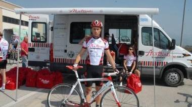 Marco Zamparella che corre negli Élite della Maltinti