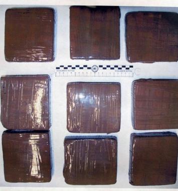 Panetti di eroina sequestrati dai carabinieri 
