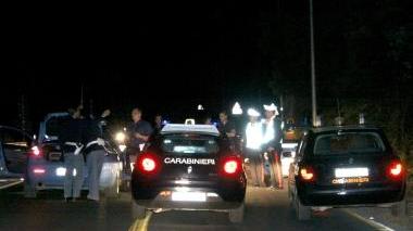 <b>DROGA. </b>Polizia e carabinieri alla Bufalina vicino a dove è avvenuta la sparatoria