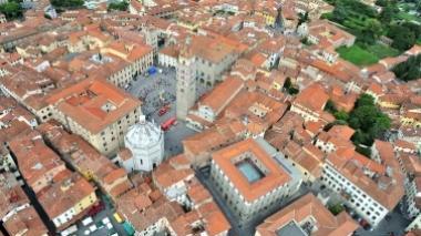 Più morti che nati ma la città cresce per gli immigrati