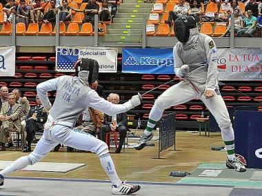 <b>SALTO. </b> Una spettacolare difesa di Vanni contro Nista  