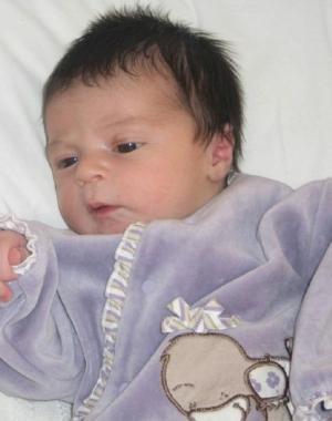 FIOCCO ROSA «Solo a notte fonda Sara ha aperto i suoi occhi alla vita per la gioia di mamma ...