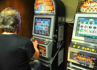 Slot machine: un accordo per metterle al bando dai circoli 