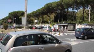 Incidente in scooter, postina si rompe femore