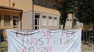 Bambini esclusi dall'asilo la rabbia dei genitori