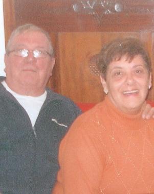 40 ANNI INSIEME Ugo e Paola festeggiano le nozze di rubino. Tantissimi auguri dai figli, dalle ...
