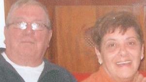 40 ANNI INSIEME Ugo e Paola festeggiano le nozze di rubino. Tantissimi auguri dai figli, dalle ...