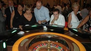 Giocatori alla roulette nel casinò di Bagni di Lucca