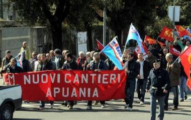 I lavoratori di Nca in corteo 