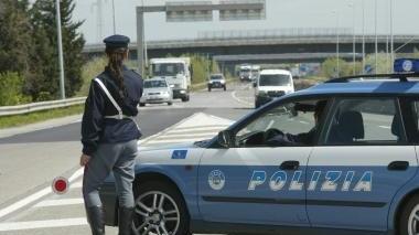 Sul posto è intervenuta la polizia stradale
