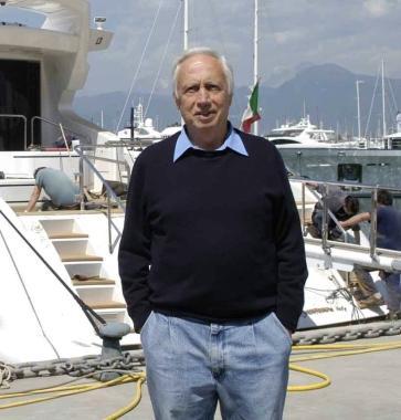 Nella sequenza i cantieri nautici che fanno capo al gruppo Baglietto e Balducci (Overmarine) che sta per acquisire il glorioso marchio del Gabbiano  