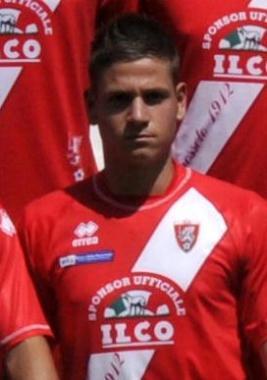 <b>DEBUTTANTE</b> Manuel La Rosa 