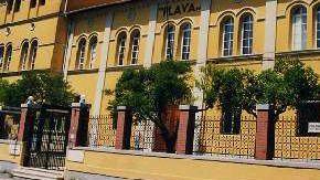 Tampona auto davanti alla Plava, denunciato