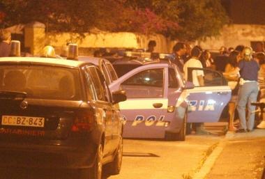L’intervento di polizia e carabinieri per sedare la rissa in via Liverani