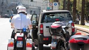 L'Aci contesta l'assessore: sul lungomare servono parcheggi, non multe