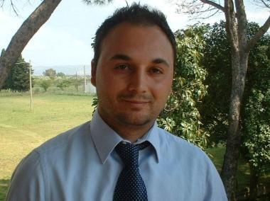 <b>ESPULSO </b>Charlie Lynn 