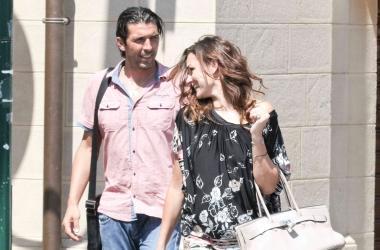 <b>COPPIA DORO.</b> Buffon e la Seredova ritratti a Forte 