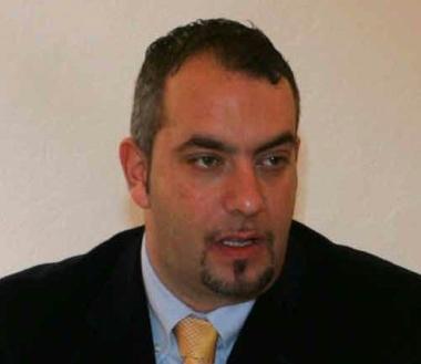 L’assessore Filippo Torrigiani e alcune slot machine