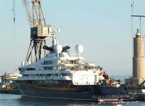 In porto il megayacht di Paul Allen co-fondatore della Microsoft "Octopus" misura ben 126 metri
