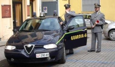 Controlli anti contraffazione alla stazione: un denunciato. Sequestrata merce falsa.
