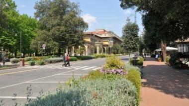 Viale Verdi: parte la zona pedonale