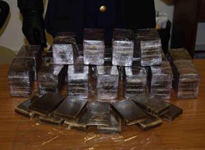 Tre giovani sorpresi con l'hashish