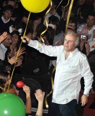 Jerry Cal&agrave; sul palco della Capannina 