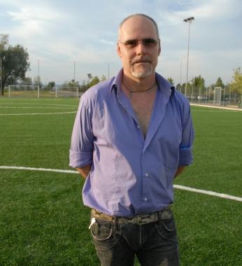 La rosa della Pecciolese e (a destra) il presidente Ivo Ferro            