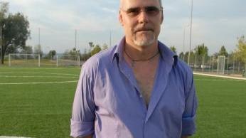 La rosa della Pecciolese e (a destra) il presidente Ivo Ferro