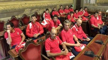 L’equipaggio del galeone pisano nella sala delle Baleari