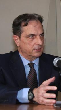 Il sindaco Roberto Cenni    