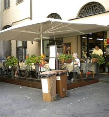Il ristorante Piccolo Mondo dove lavora la vittima 