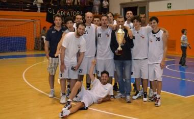 I Gladiatorius Porcari con la coppa 