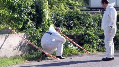 I rilievi dei carabinieri in via Pradaccio 