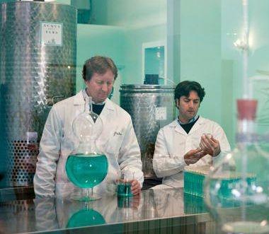 Un laboratorio di Acqua dellElba 