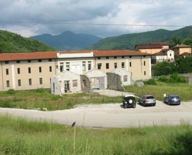 Il parcheggio davanti alla Dynamo Camp: via ai lavori 