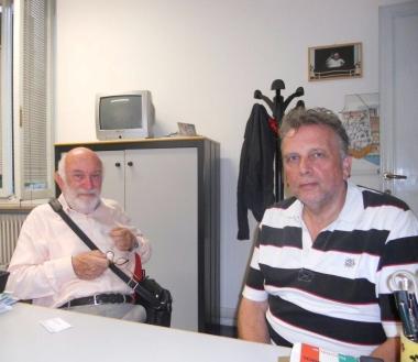 A destra il turista tedesco con lamico Belli 