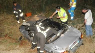 Giovane muore nell'auto finita fuori strada sulla tangenziale