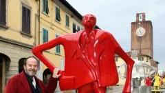 L’artista Metzler con i “Nevrotici metropolitani” in corso Matteotti