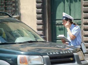 Ecco le regole per parcheggiare senza farsi multare