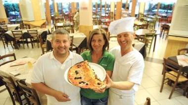 Lo staff del Cavallino Rosso composto dai fratelli Filippi