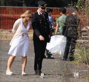 Picchiato a morte nel parcheggio