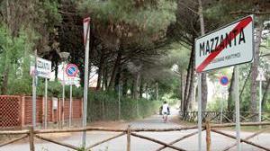 Complimenti pesanti alle ragazze: rissa con 20 coinvolti, 2 i feriti