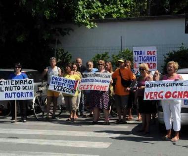 La protesta dei turisti alla Partaccia 