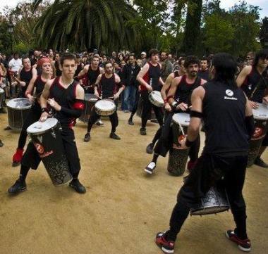 Il sound dei Brincadeira apre oggi "Onda su onda"