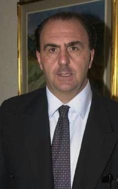 Giù le mani dalle cabine telefoniche