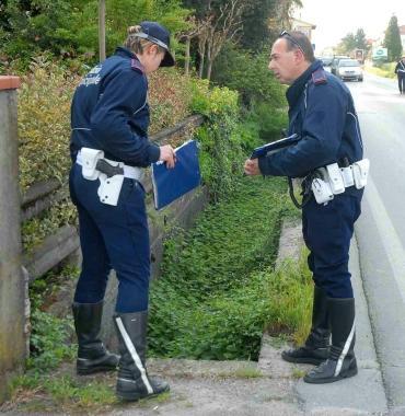 Vigili urbani al lavoro 