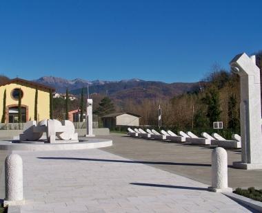 Uno scorcio della piazza di Rometta    